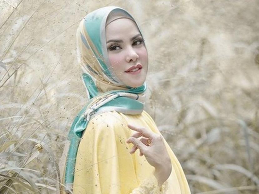 Beda Agama dengan Keluarga, Angel Lelga Terpaksa Jalani Puasa Sendiri